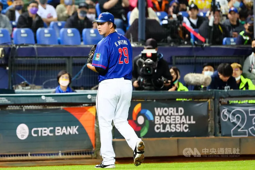 WBC經典賽/首戰表現大走鐘！鄧愷威「未抓出局數失3分」：還在調時差