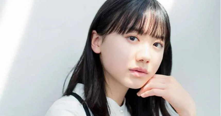 日本「國民女兒」成超狂學霸！蘆田愛菜直升「慶應大學法學部」　最新近況曝光…