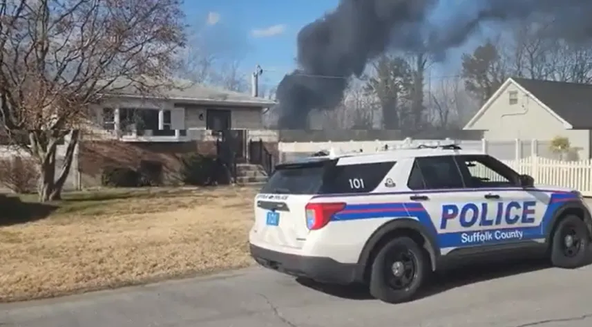 美觀光飛機墜毀灌木叢中　機上乘客1死2重傷...駕駛曾多次呼叫「Mayday」