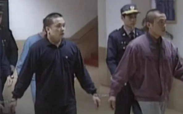 黑寡婦殺夫2/一枚指紋成破案關鍵！她夥情夫設局殺「舊愛」強酸毀屍