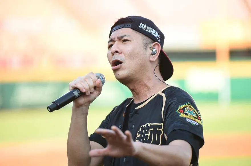 快訊/哀慟！「金曲歌王」荒山亮父親逝世享壽84歲　經紀人：感謝各界關心