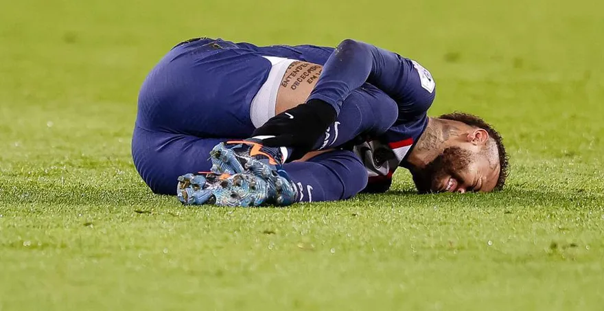 影/妹妹生日魔咒？內馬爾右踝韌帶動刀　本季提前報銷