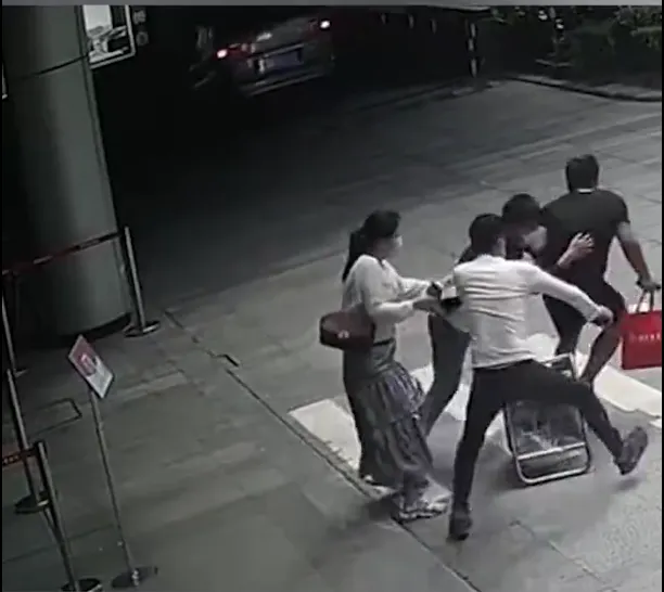 影/浙江女子遭友設局搶132萬報警　意外扯出「黑吃黑」把自己也送進牢