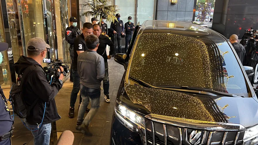 直擊/太陽聯盟辦春酒！Alphard 當接駁車⋯黑衣人塞滿花園酒店