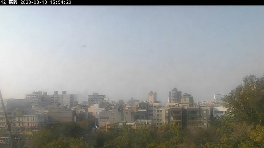 中南部空氣品質有夠糟！氣象達人解釋空污原因　風速微弱污染排太慢