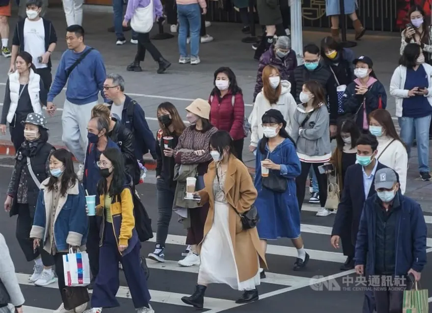 產險公會：新冠輕症　3/20起防疫險不理賠