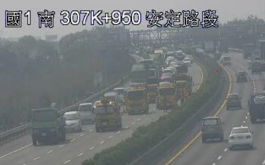 快訊/碰x7！國1爆連環車禍「波及7車」　現全線封閉