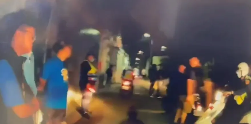 影/廟會遶境活動竟演變成「拳武行」　網友戲稱這不是「網內互打」免錢