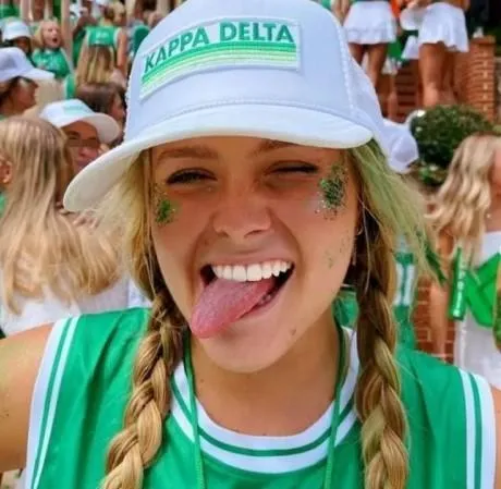 畢業前最後狂歡！女大生跑趴突昏倒　醫見「這部位」驚：裡面全亂