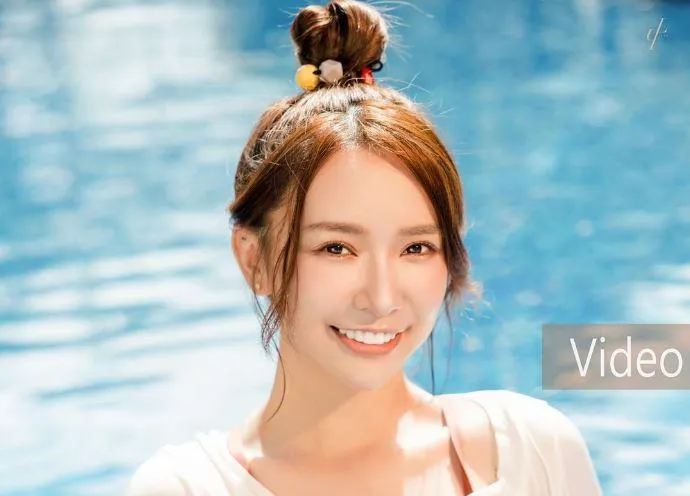 林襄師妹脫了！濕身比基尼羞推寫真　渾圓雙球全放送