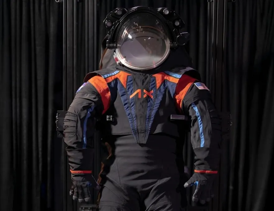 為2年後重返月球！NASA公布新一代登月太空裝　靈活度、隔熱升級