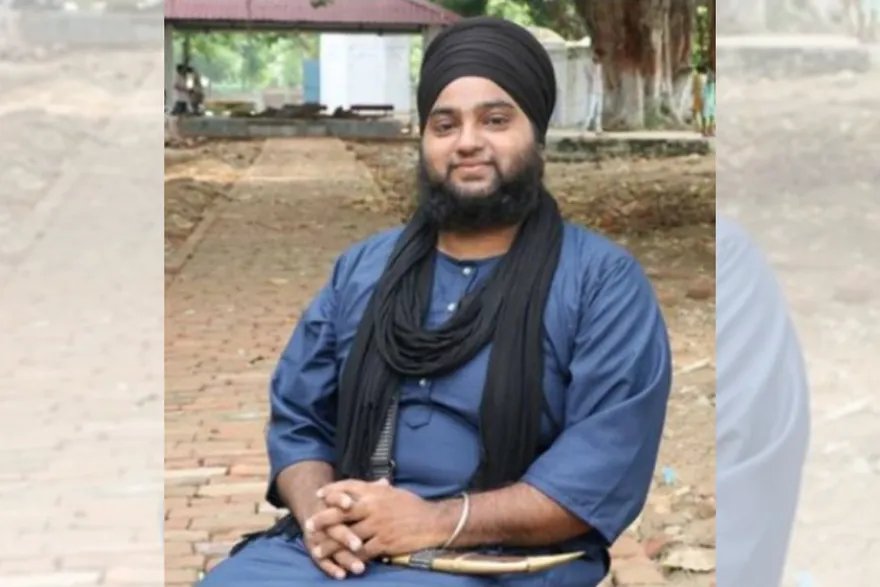 印度女婚後突長大量體毛嚇壞丈夫　她留落腮鬍學習「與毛共存」