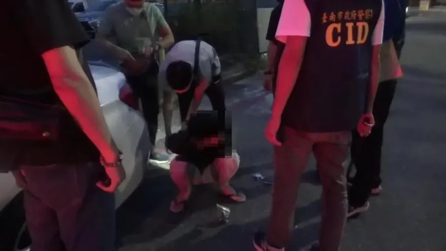 影/詐騙投資害慘32人！警搗集團逮12人　再揪竹聯幫3主嫌