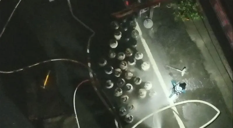 嚇死！彰化豆腐店竄惡火　店內驚見「33支瓦斯桶」差點釀大禍