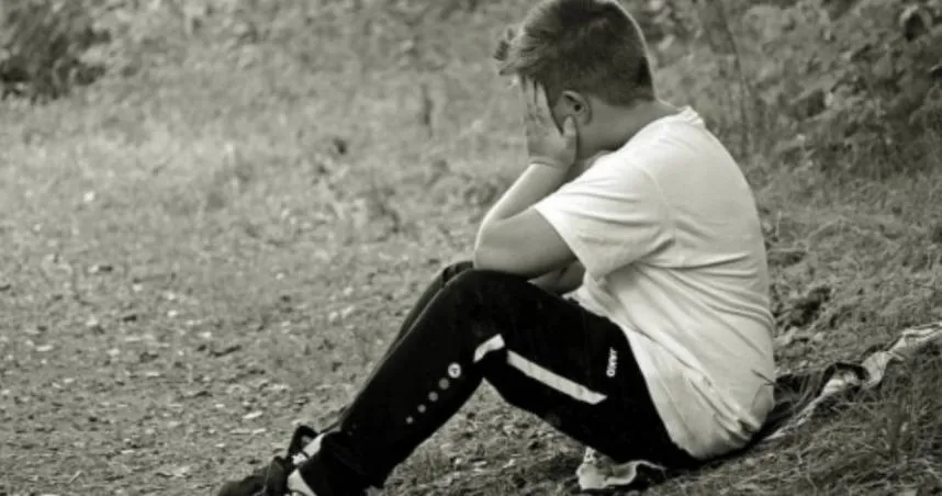 教官涉言語霸凌害台中高中生慘死？畢業生爆料：聯手主任扣證書