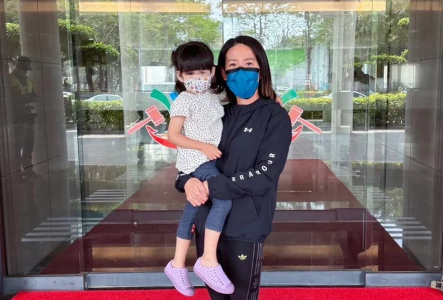 藍營女議員帶女兒進議會　竟遭綠營男議員揶揄