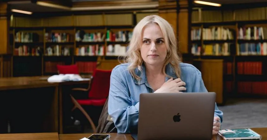 拍攝時滑倒腦震盪！「胖艾美」自爆強忍劇烈頭痛工作　曝3後遺症