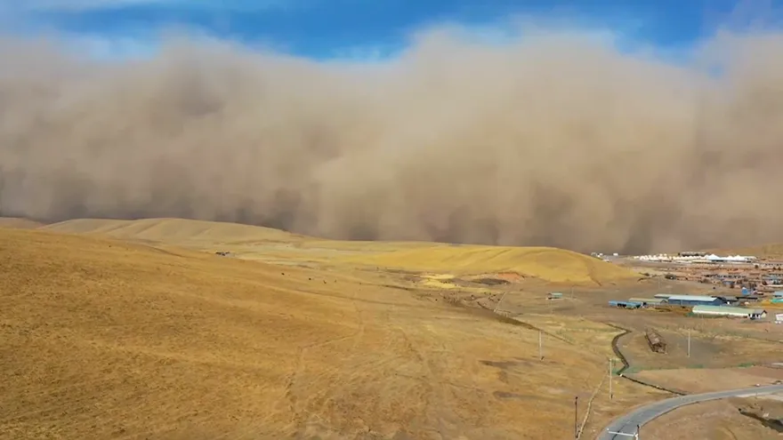 沙塵天氣高發季將至　大陸3月底再迎沙塵暴來襲