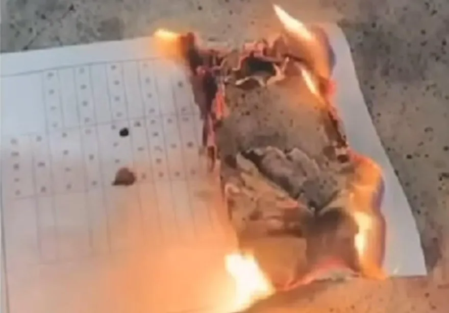 台中6師霸凌害輕生！高中生死前「校園撒白包」抗議　走廊高喊：錢不是我偷的