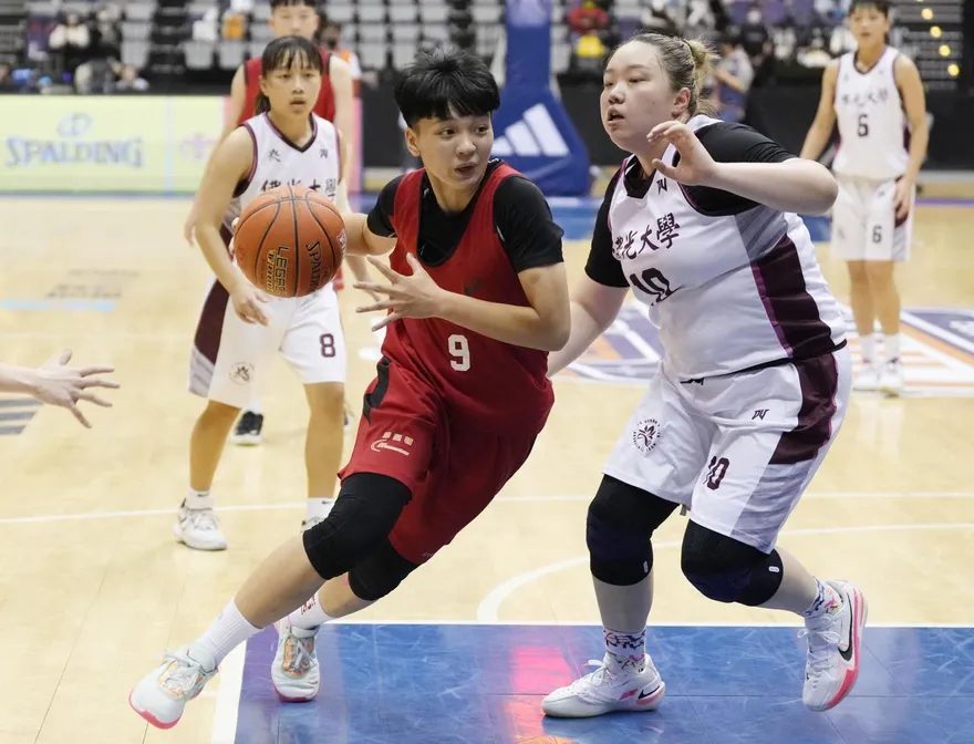 UBA/台師大「三陳」合砍44分　力退佛光奪女子季軍