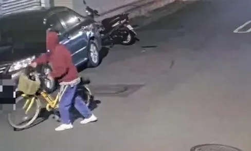 影/邊偷邊「升級」？他夜半偷卡踏車　連偷3輛「以車換車」最後牽走5千元單車