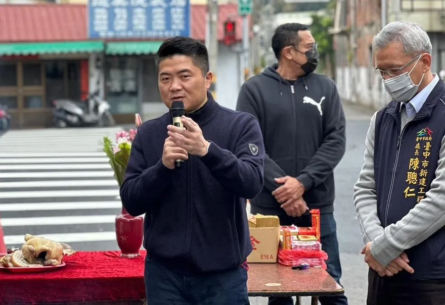 顏寬恒一度拒交保！「標哥」苦勸3小時...幕僚急紅眼