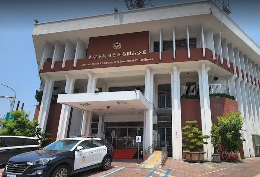 快訊/高雄工人慘遭「天車鋼索」擊中！當場失去生命跡象送醫搶救中