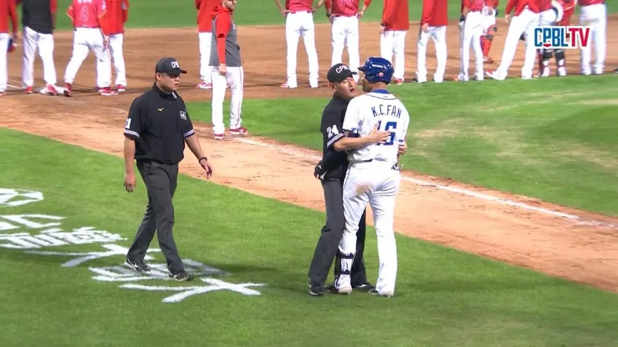 快訊/害悍將錯失寶貴1分！　誤判三壘審尤志欽「下二軍」