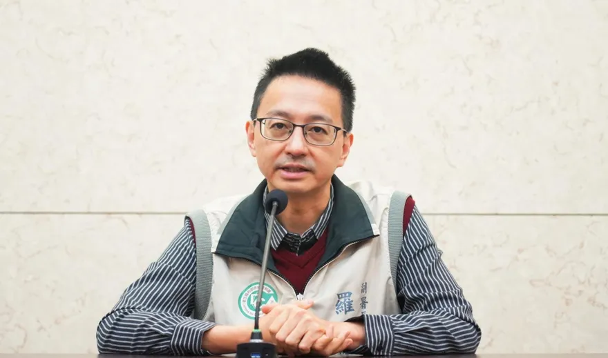 醫院驚傳離職潮！新冠中重症「通報程序」繁瑣　羅一鈞：放寬通報時效到72小時