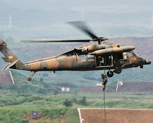 快訊/日本自衛隊直升機宮古島海域驚傳失聯！傳機上搭載14人