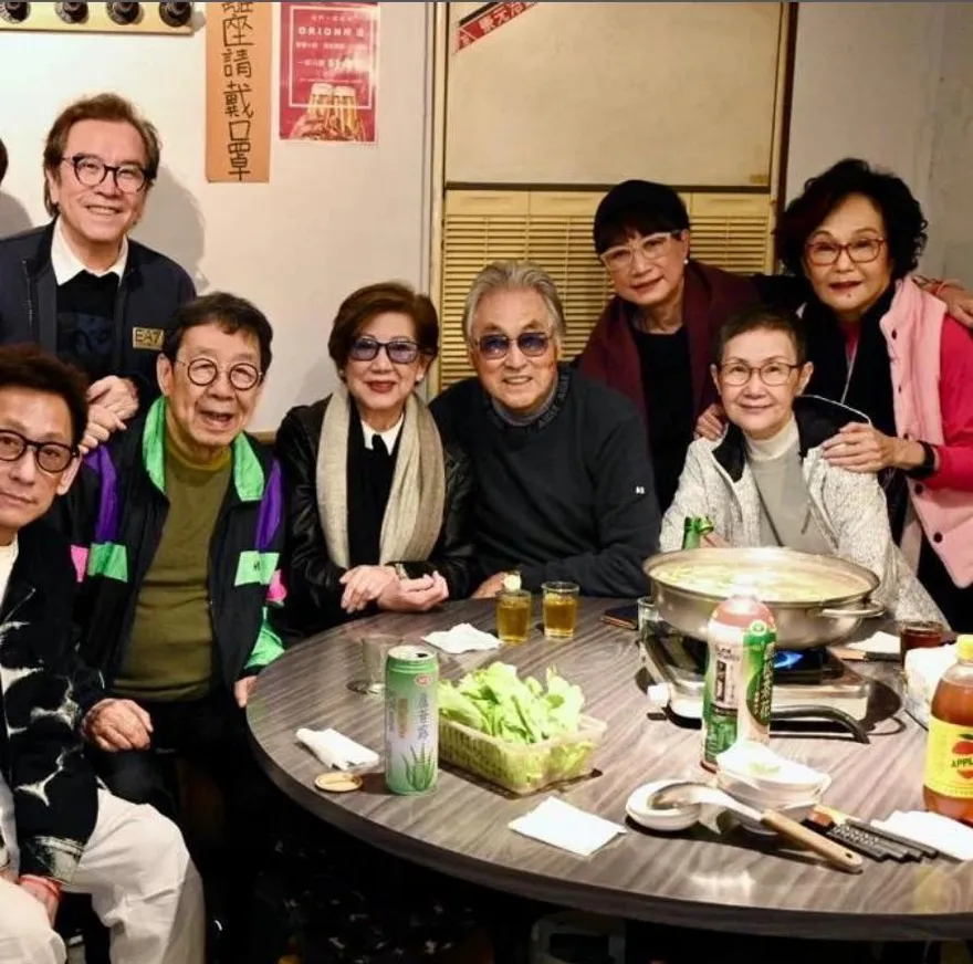 獨家/《梁山伯與祝英台》60週年！凌波與胡錦合體　現身台北參加法會乞求健康延壽