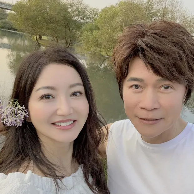 肝臟冒3cm異物！洪榮宏嫩妻親吐「不想化療」：我要簽放棄急救書