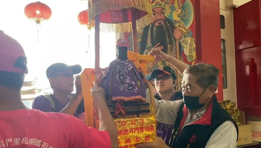 影/台南鹿耳門媽祖「救苦旱」！赴日月潭、鹿谷鄉「海陸空祈雨」