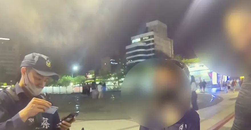 影/2248天的long stay！萬華警公園巡邏　查獲逃逸移工竟逾期居留這麼久