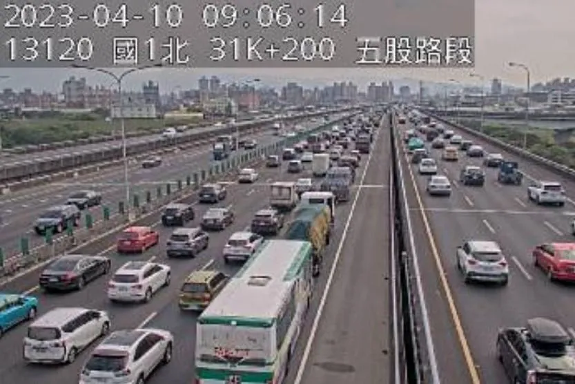 快訊/國1北向32.4K「2車追撞」　1路段紫爆「時速僅19km」