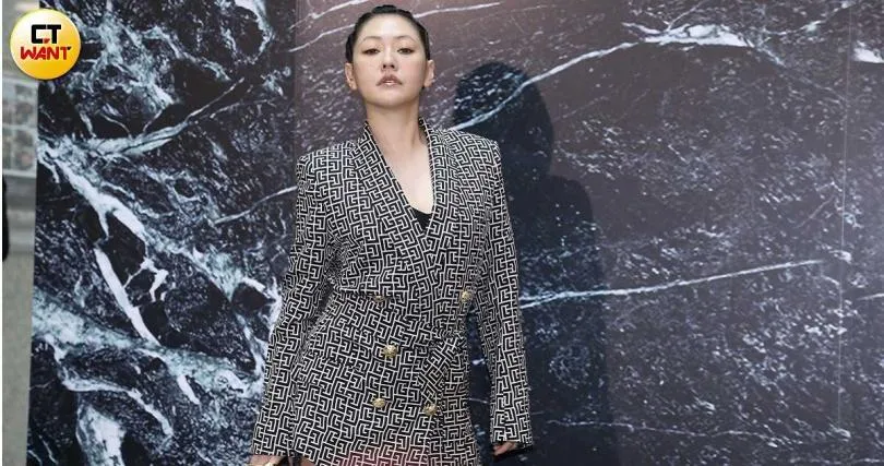 汪小菲來台、小S被問大S身心狀況　她秒轉頭求救「姊夫」