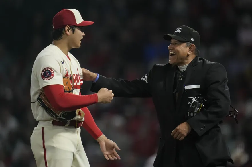 影/大谷翔平疑用外部物質？真相揭曉　主審自己都笑了