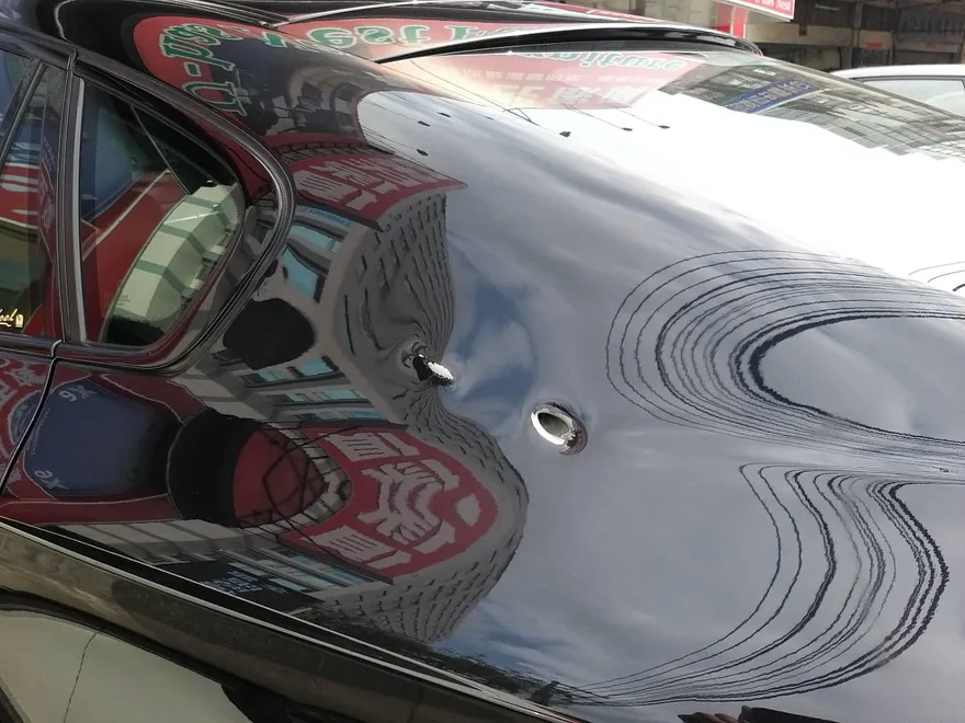 快訊/汐止警攔查通緝犯遭衝撞！他倒地開1槍示警　嫌犯棄車逃逸