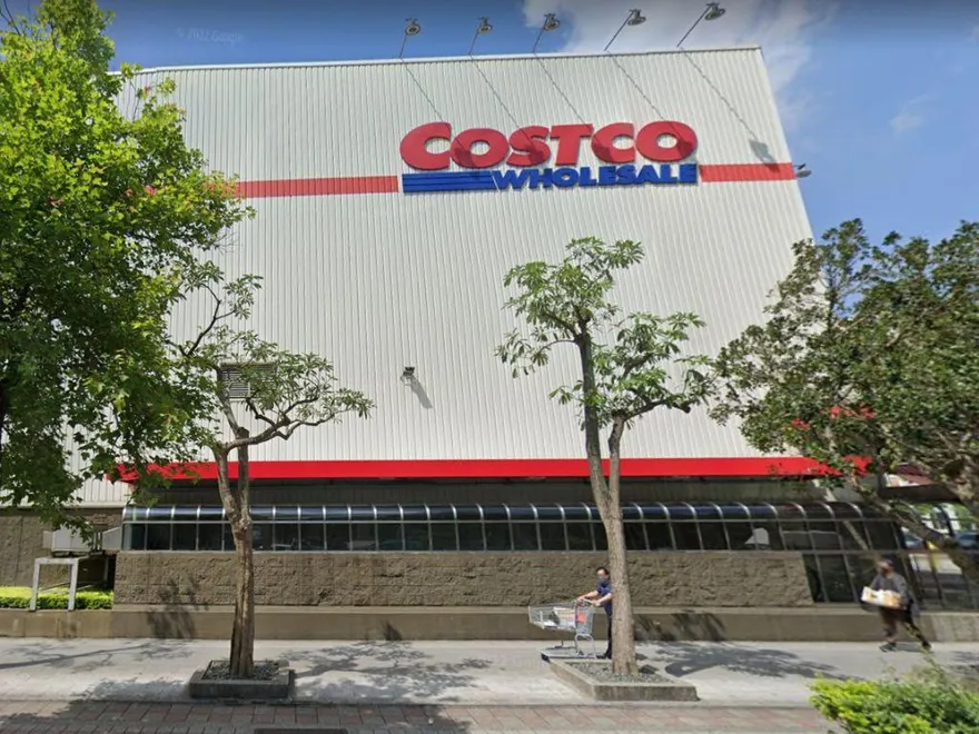 超噁！好市多「Koh椰子汁」驚見「一大團異物」　廠商認：應是黴菌