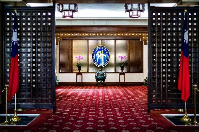 前太陽花學運發言人淚控波蘭駐台外交官「2次性侵」 男方回應了