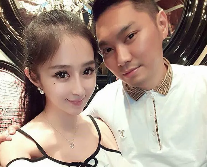 連千毅曝媽媽賣嫁妝「給娜美補辦婚禮」　網翻1年前貼文尷尬了