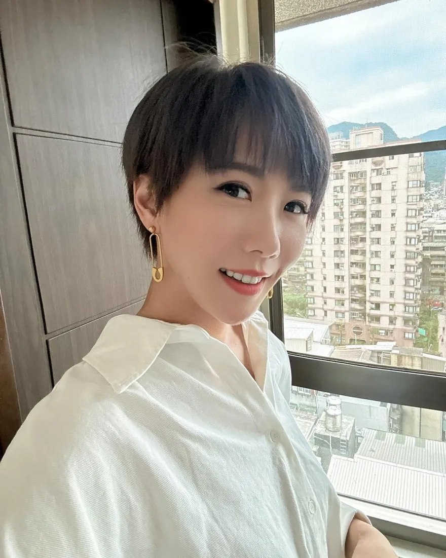 陳建州爆性騷/大牙痛揭險遭撲倒侵犯！黃云歆發聲力挺：沒帶進棺材都很棒