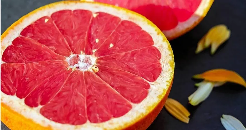 手搖杯常見「它」身影　營養師揭「葡萄柚」有4好處！