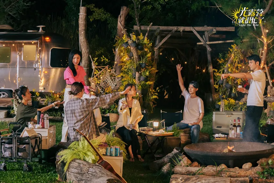鳳小岳神吐槽林心如、楊謹華！《光露營》開播討論度飆高…再結合元宇宙打破傳統