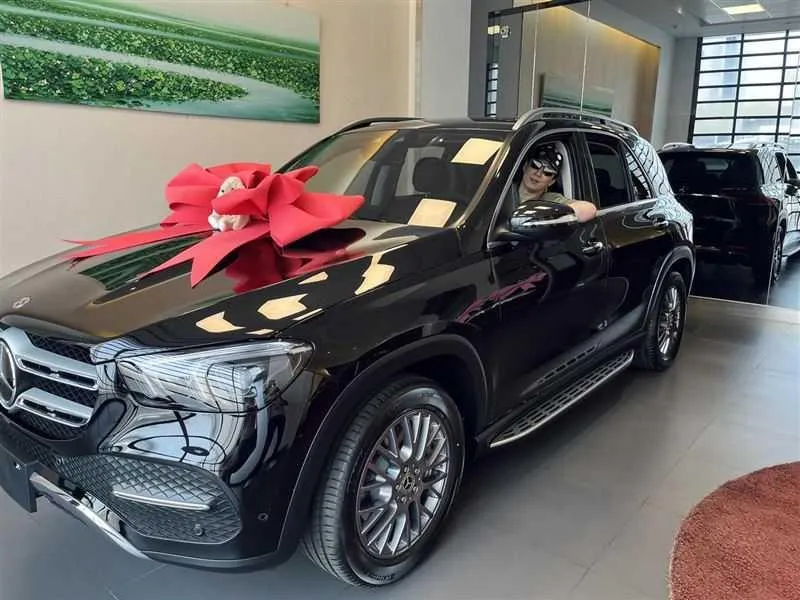 蕭煌奇曬新車照嗨「誰當我乘客」　粉絲看完笑翻：末班車要開了