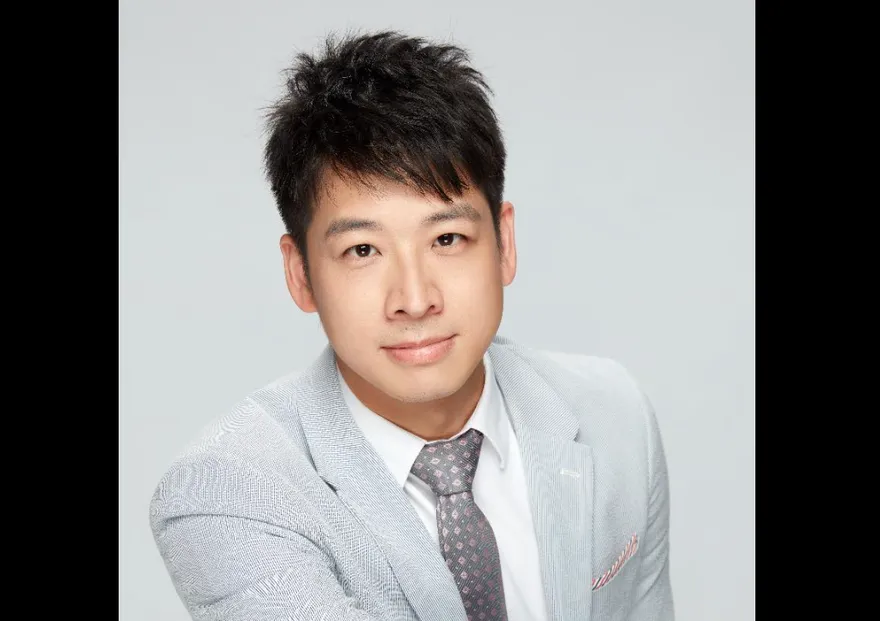 民眾黨副秘書長「前男神主播」許甫接任！部署柯文哲2024空戰