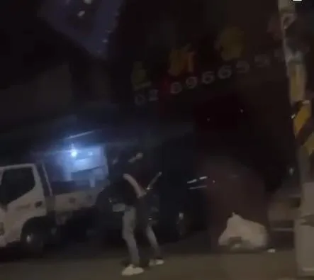 當鋪被轟51槍非首次！網再傳開槍影片嗆：板橋華山就是垃圾