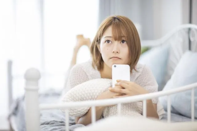 不斷在求偶焦慮的惡性循環中？心理師指6原因、4影響、4招助改善