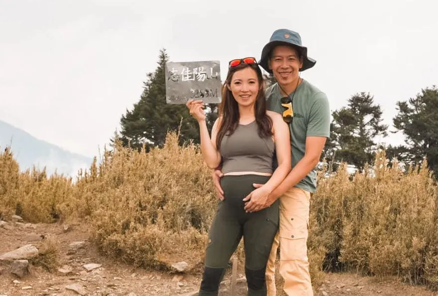 「7寶媽網紅」挺大肚爬百岳！骨折黑歷史起底　山友遭連累拉傷：已救過一次