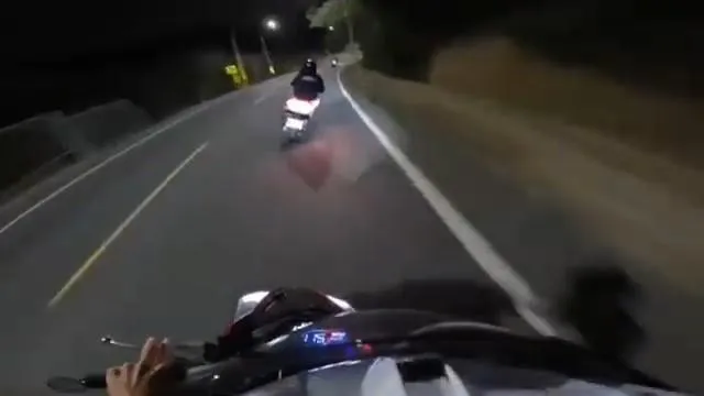 影/高雄3機車山路狂飆！過彎時速達115　警：最高可罰2萬7600元